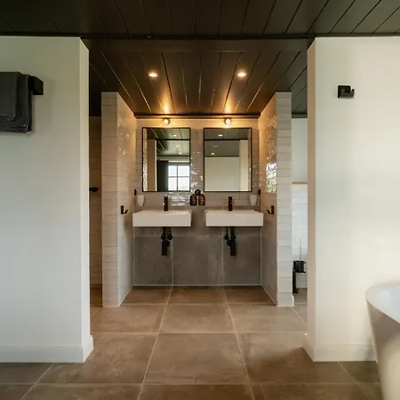 아파트 Rickmer's Hoff Grand - Sauna, Kamin & Reet 펠웜