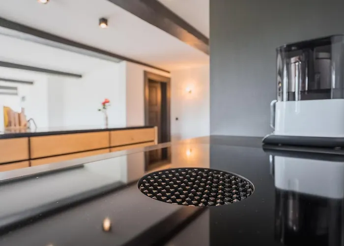 Rickmer's Hoff Reetdachhaus Mit Sauna Und Kamin Appartamento Pellworm