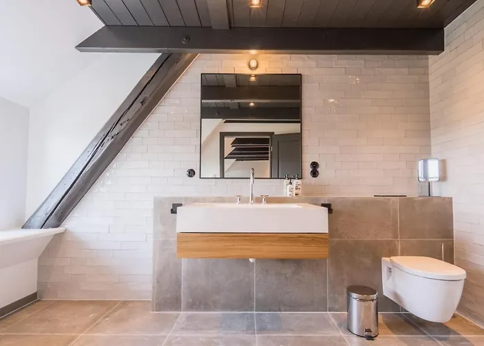 Rickmer's Hoff Reetdachhaus Mit Sauna Und Kamin Appartamento Pellworm